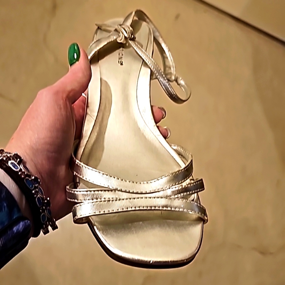 Predictions silver heals size 8 1/2